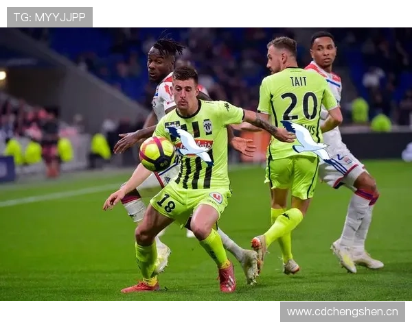 图卢兹本赛季联赛排名走势清晰，当前位居积分榜中游位置