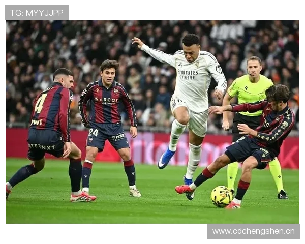 姆巴佩加盟后皇马进攻体系变化:火力增强还是配合混乱? 姆巴佩加盟后皇马进攻体系变化:火力增强还是配合混乱?