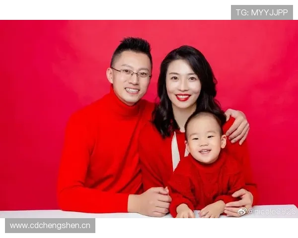 魏秋月人前像女强人，小姐姐家的厨房全是高档进口货，普通人连摸都不敢摸一把！
